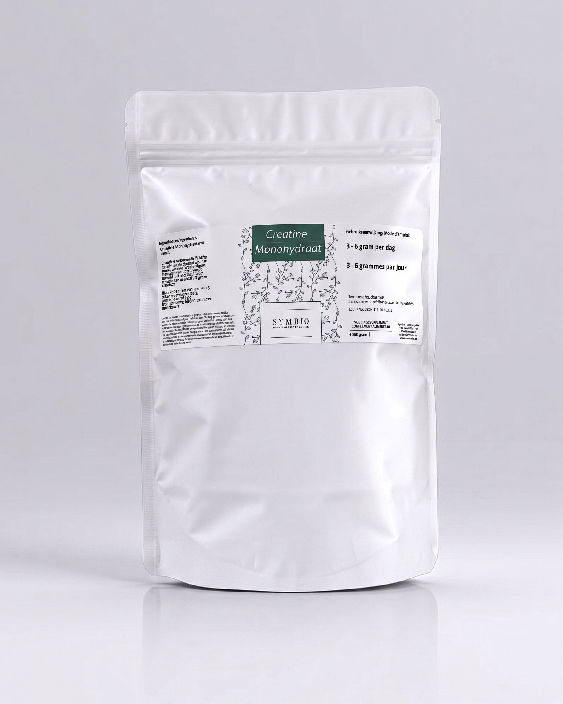 White resealable supplement pouch with a label reading Creatine Monohydraat and botanical illustrations.
